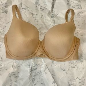 Body by Victoria’s Secret Full Coverage bra